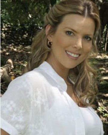 Telemundo le ofrece en el 2008 la participación especial en la telenovela “Doña Bárbara” donde interpretó a Asunción Vergel.