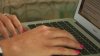 Mujer se habría hecho pasar por abogada de inmigración estafando por $1 millón