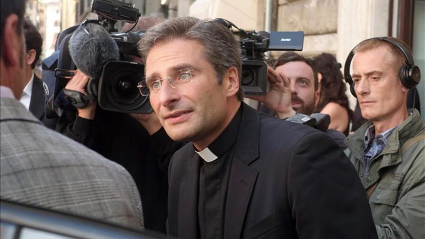 cura-gay-expulsado-vaticano