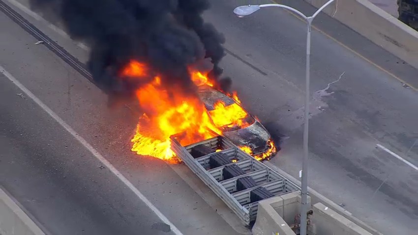 foto de carro incendiado 21