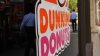 Trabajadora de Dunkin Donuts enfrenta cargos por estrangular a clienta