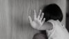 “Horrendo” patrón de tortura física y sexual: hispana habría abusado de niños por años