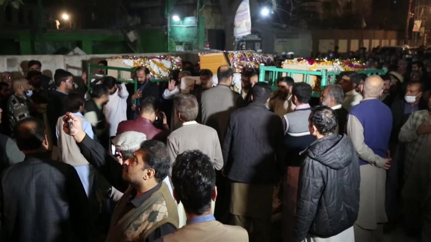 ISIS reivindica atentado suicida con decenas de muertos en Pakistán