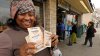 Estos son los números ganadores del premio mayor del Powerball de $700 millones