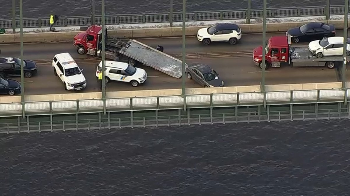 Philadelphia Accidente obliga al cierre en ambas direcciones del