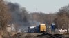 Ordenan “pausa” en envío de desechos contaminados desde zona de descarrilamiento de tren en Ohio hasta Texas