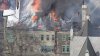 Voraz incendio consume iglesia adyacente a escuela en Chestnut Hill