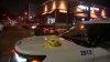 Abren fuego desde camioneta en movimiento contra auto estacionado: muere un hispano