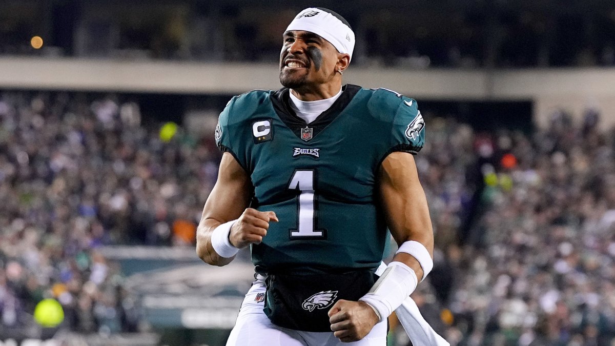 Quién es Jalen Hurts, mariscal de campo de Philadelphia Eagles?