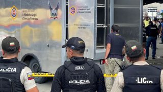 En un tiroteo el jueves en Guayaquil murieron tres guardiacárceles.