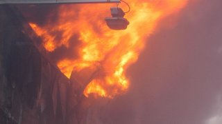 El incendio ocurrió en el bar Beer House Cantina, ubicado en la ciudad de San Luis Río Colorado, en Sonora.