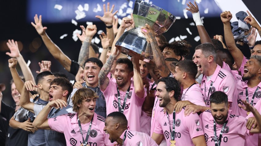 NASHVILLE, TENNESSEE – AUGUST 19: Lionel Messi #10 of Inter Miami hoist the trophy with his teammates after defeating the Nashville SC to win the Leagues Cup 2023 final match between Inter Miami CF and Nashville SC at GEODIS Park on August 19, 2023 in Nashville, Tennessee. (Photo by Tim Nwachukwu/Getty Images)