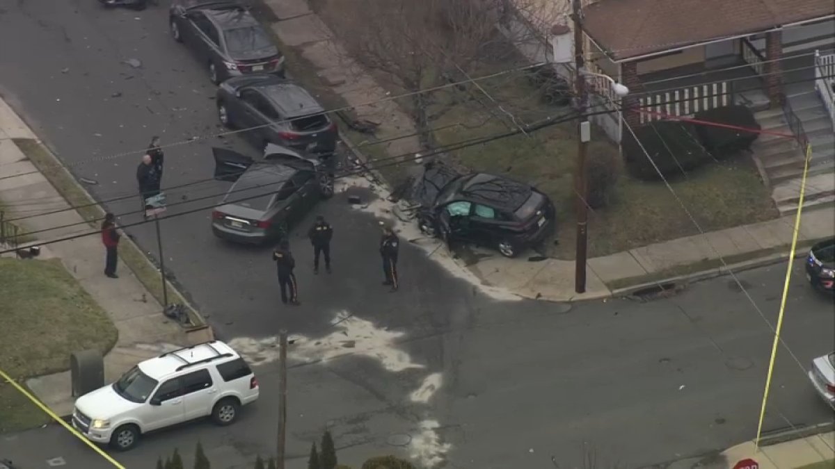 NJ Múltiples heridos y arrestados en aparatoso accidente tras
