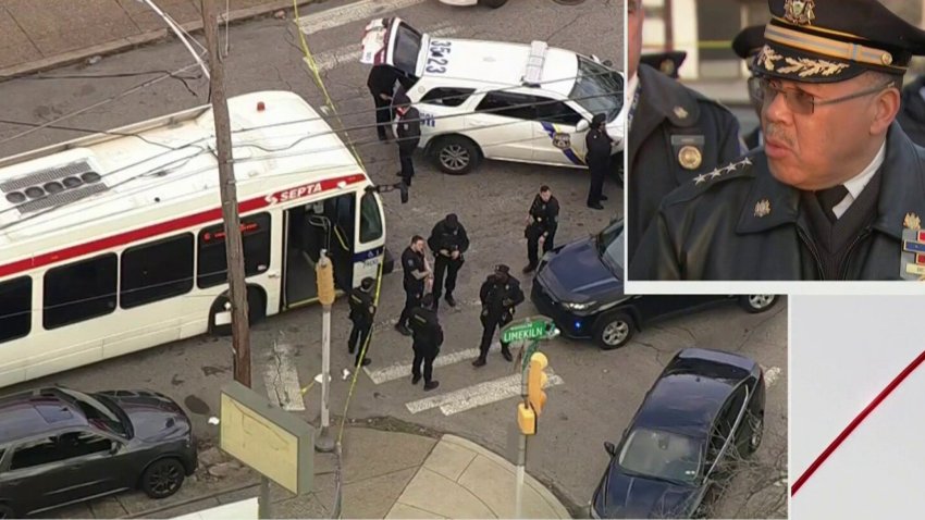 Un muerto y cuatro heridos en balacera contra adolescentes abordando autobús SEPTA
