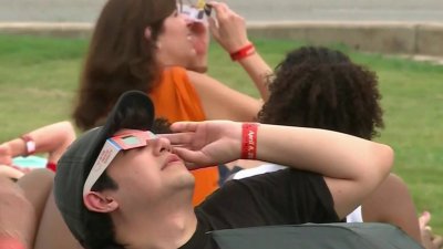 Búsqueda masiva en Google: dolor de ojos después del eclipse