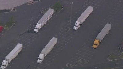 12 hombres en 4 carros robaron camión de carga de cangrejos