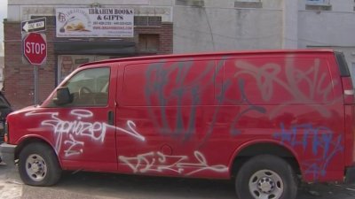 Inician remoción de vehículos abandonados en vecindarios de Filadelfia