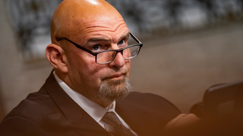 El senador John Fetterman, demócrata por Pensilvania, durante una audiencia del Comité de Banca, Vivienda y Asuntos Urbanos del Senado en Washington, DC, EEUU, el martes 16 de mayo de 2023.