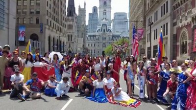 Representación de Honduras, Guatemala y Venezuela en desfile del 4 de julio