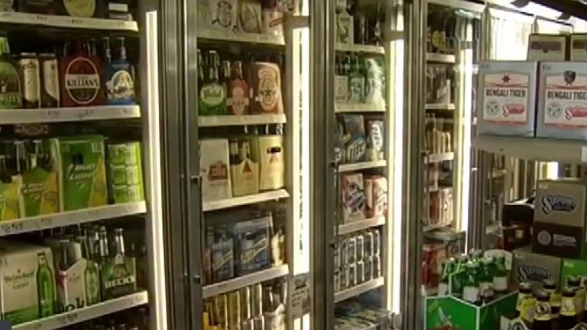 Inician solicitudes de permisos para venta de alcohol en gasolineras