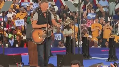 Obama, Legend y Springsteen urgen el voto en concierto