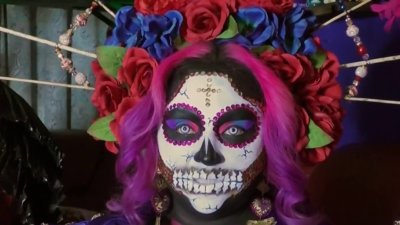 Mexicana sigue sus tradiciones por medio de Catrina Mía