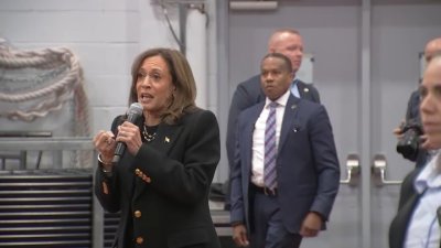 En vivo: Kamala Harris intercambia palabras ocn simpatizantes