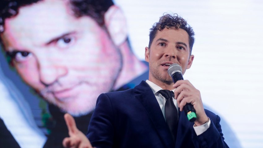 David Bisbal presenta su nuevo disco navideño con ritmos latinos en México