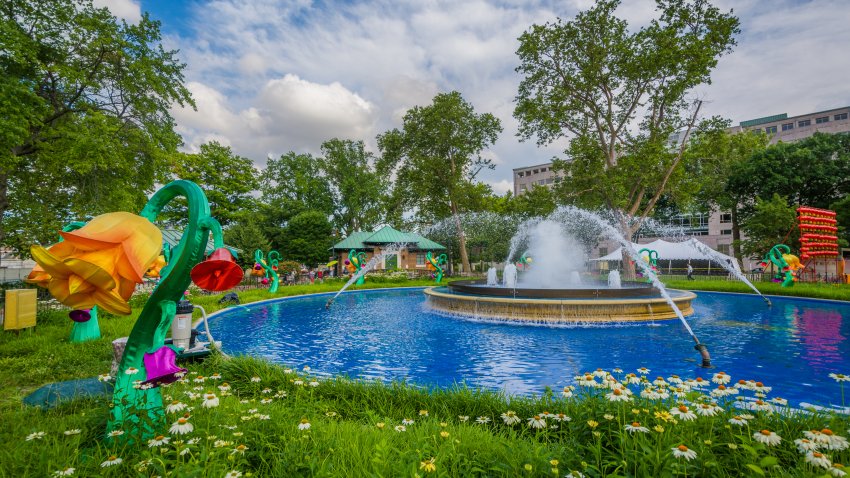 Fountain at Franklin Square, in Philadelphia, Pennsylvania