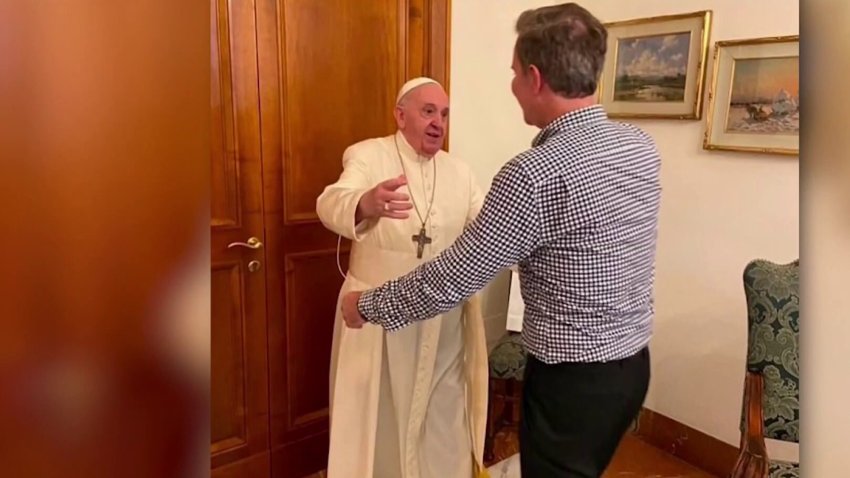 Relata cómo un encuentro con el Papa Francisco le cambió la vida