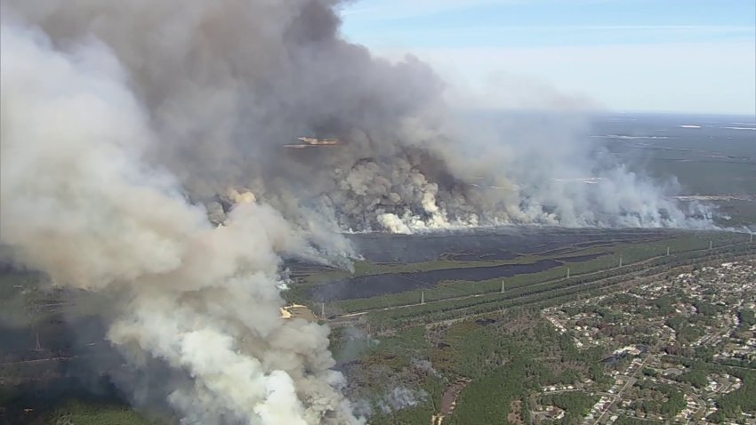 Imágenes aéreas de ldel fuego forestal Jones Road