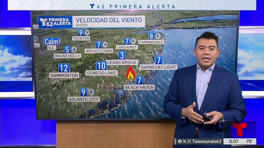 Cielos cubiertos de humo tras incendio Jones Road