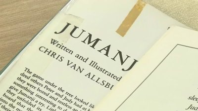 Entregan Jumanji 43 años tras cogerlo prestado en una biblioteca
