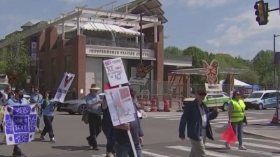 Activistas pro inmigrantes defienden iniciativa de NJ en Philly