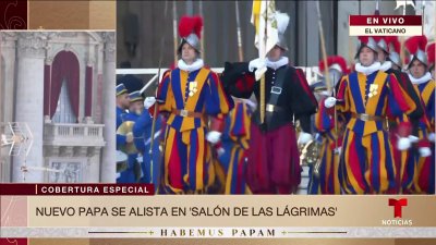 Guardia suiza se alista antes del anuncio de quién es el nuevo pontífice