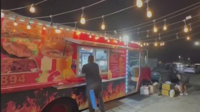 “Necesitamos el apoyo de toda la comunidad”; dueños buscan un acuerdo para sus ‘food trucks’