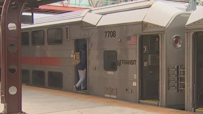 “No todo el mundo tiene carro”; usuarios sin muchas opciones ante posible huelga de NJ Transit