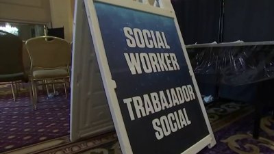 Retiran servicios para solicitantes de asilo en refugios de NY