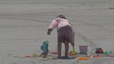 Feriado en la playa con energía veraniega