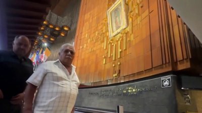 Mexicanos piden por sus familiares en Estados Unidos ante redadas