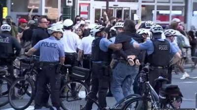 Enfrentamientos se desatan durante protesta contra redadas de ICE en Filadelfia