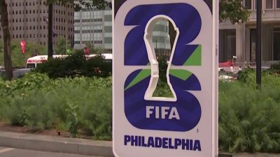 Develan reloj a un año de la Copa Mundial en Philly