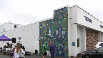 Mural celebra el triunfo de los Eagles en el Super Bowl