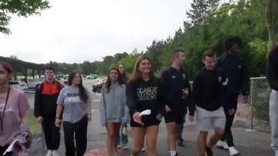 Seis pares de gemelos se graduan de una misma escuela secundaria en Nueva Jersey