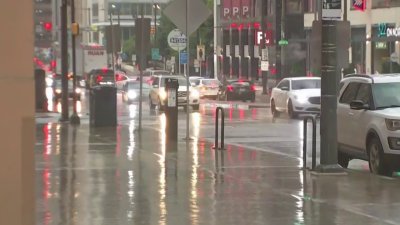 Acompáñanos a hacer un recorrido y echa un vistazo a las fuertes lluvias que arroparon a Philly
