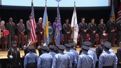 Realizarán un cambio en el uniforme para la Policía de Filadelfia