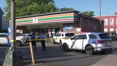 T62 Al Momento: hombre bajo custodia tras tiroteo mortal en una tienda 7-Eleven