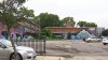Embarazada herida tras pelea por asientos en graduación escolar
