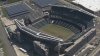 Avalancha de fanáticos de fútbol y pelota en el complejo deportivo de Philly