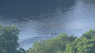 Rescate de madrugada en el río Schuylkill